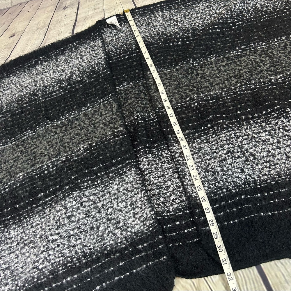 Woolrich black and gray sweater shawl cape wrap one size - Picture 6 of 9